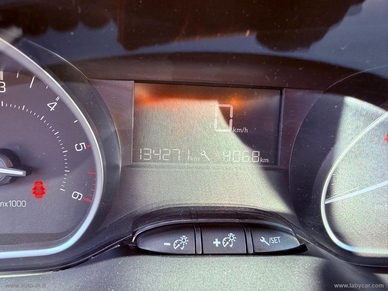 PEUGEOT 2008 BlueHDi 100 Allure