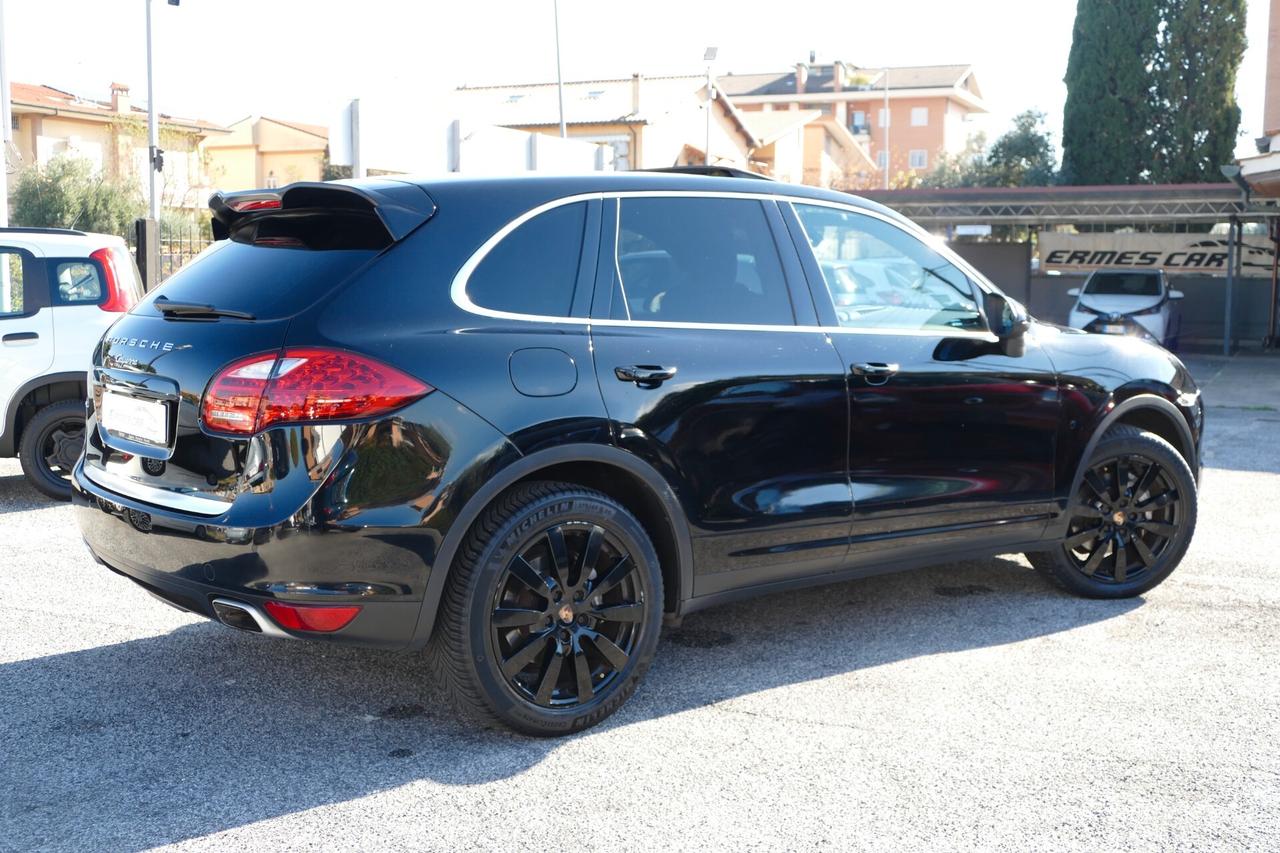 Porsche Cayenne 3.0 PANO KAMERA PELLE *20*