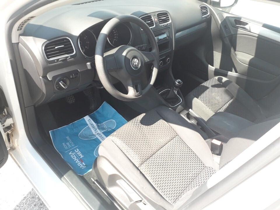 Volkswagen Golf 1.4b 5 porte compreso passaggio