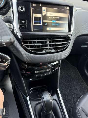 Peugeot 2008 1.2 vti Allure 82cv NEOPATENTATI