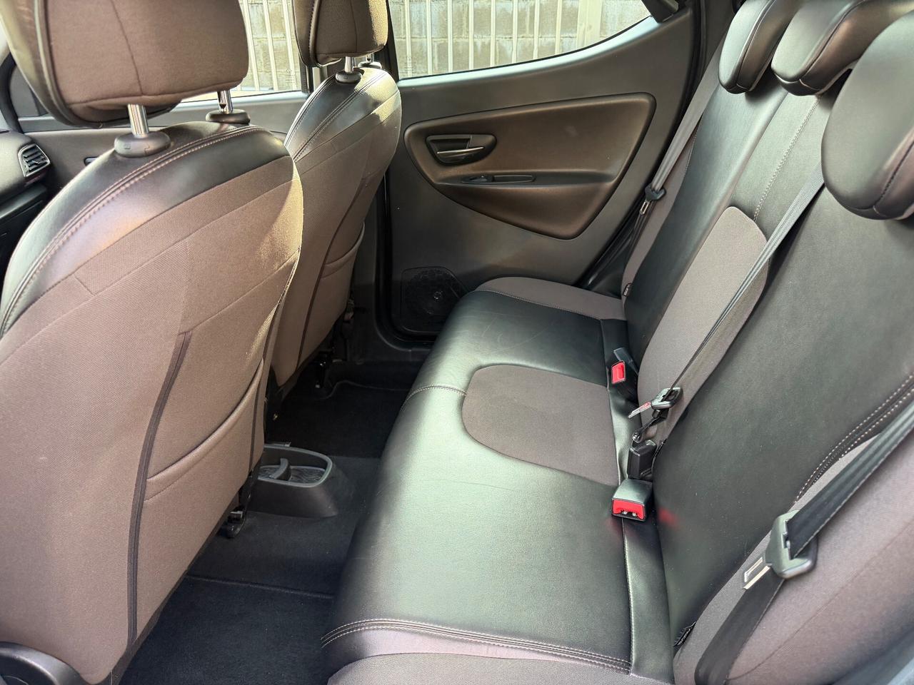 Lancia Ypsilon 1.3 MJT 16V 95 CV 5 porte S&S Elefantino