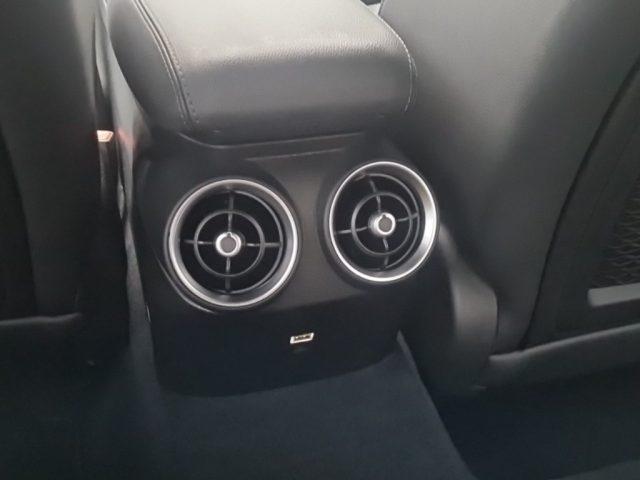 ALFA ROMEO Giulia 2.9 V6 Bi-Turbo AT8 Quadrifoglio