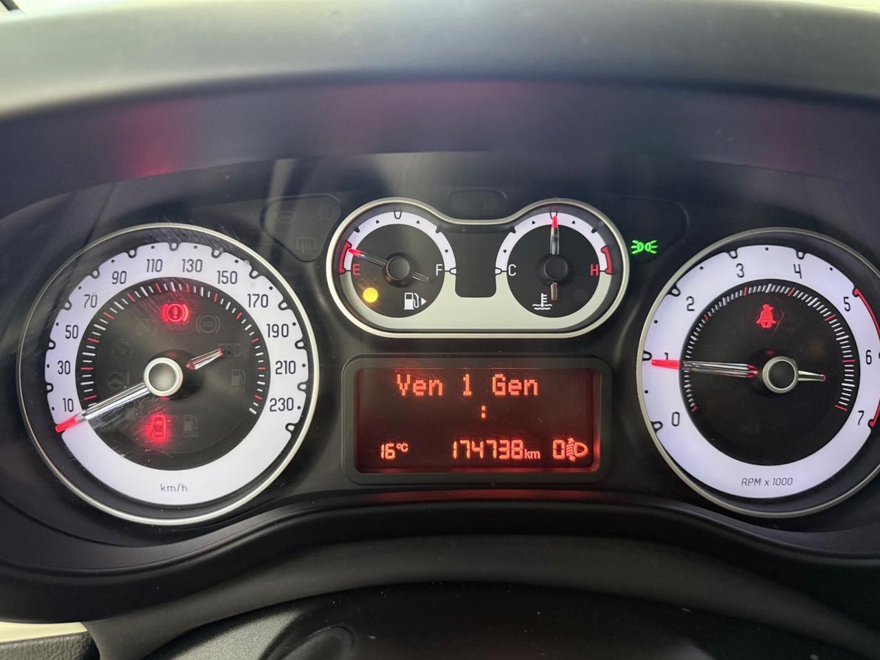 Fiat 500L 1.6 Multijet 120 CV Pop Star