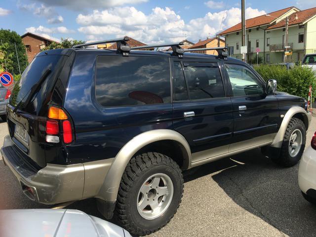 MITSUBISHI Pajero Sport 2.5 TDI Invite