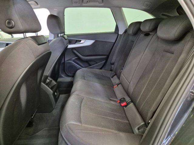 AUDI A4 Avant 35 TDI S tronic Business - Carplay - Sensori