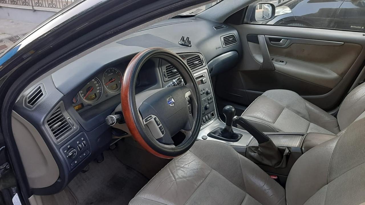 Volvo V70 2.5 Bi-Fuel Metano