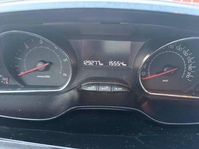 PEUGEOT 208 129,277km 1.4 8V e-HDi 68CV S&S robot. 5p. Active