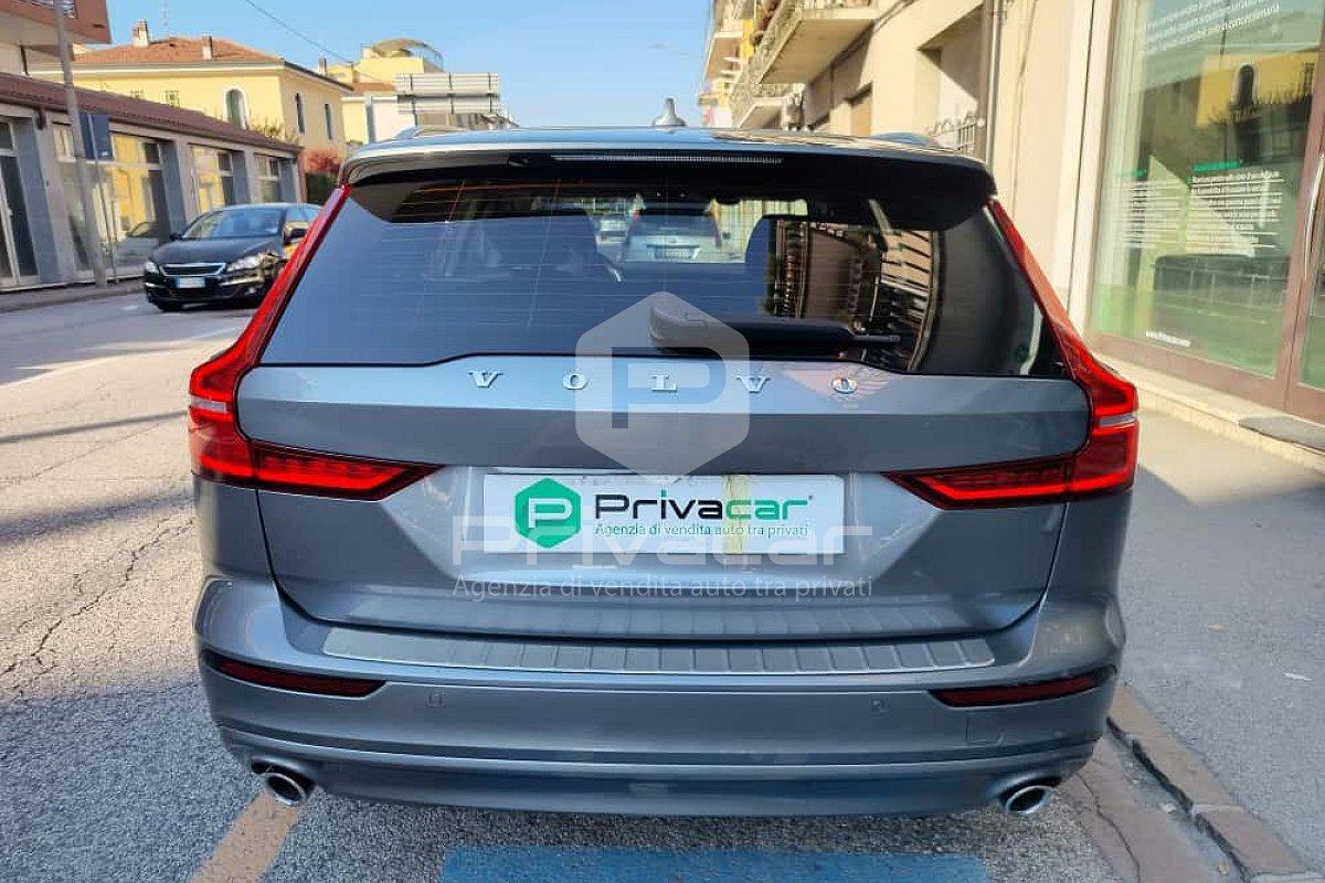 VOLVO V60 B4 Geartronic Momentum Business Pro