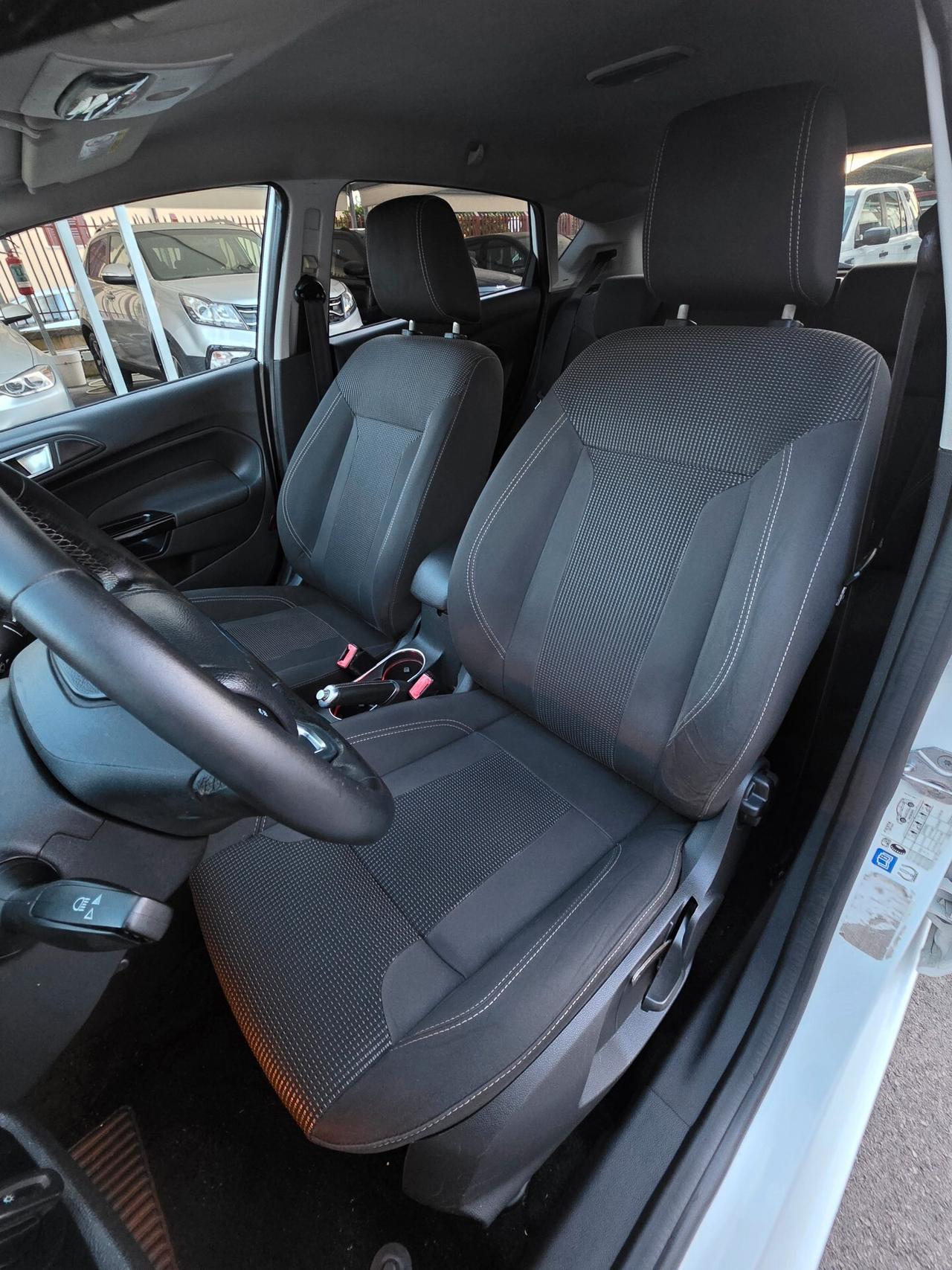 Ford Fiesta 1.5 TDCi 95CV 5 porte Titanium