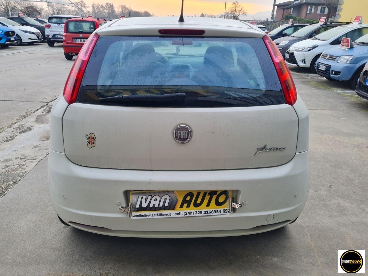 FIAT Grande Punto 1.3 MJT-Neopatentati-Anno 2011