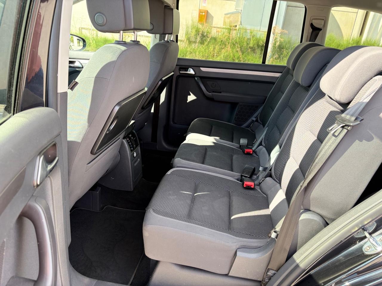Volkswagen Touran 1.6 TDI 2014 7 posti