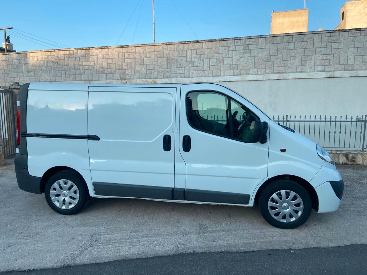 Opel Vivaro 29 2.0 CDTI PC-TN Furgone Fap 3 posti
