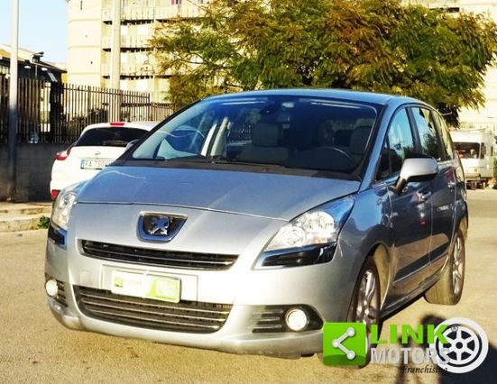 PEUGEOT 5008 2.0 HDi 163 CV aut. Allure