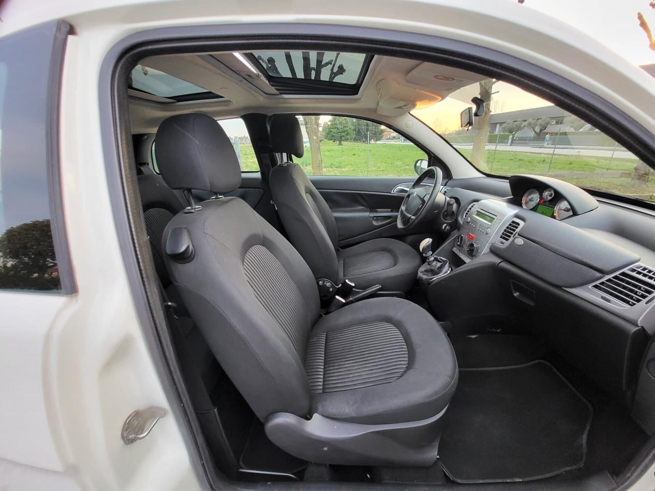 Lancia Ypsilon 1.4 Platino Ecochic GPL