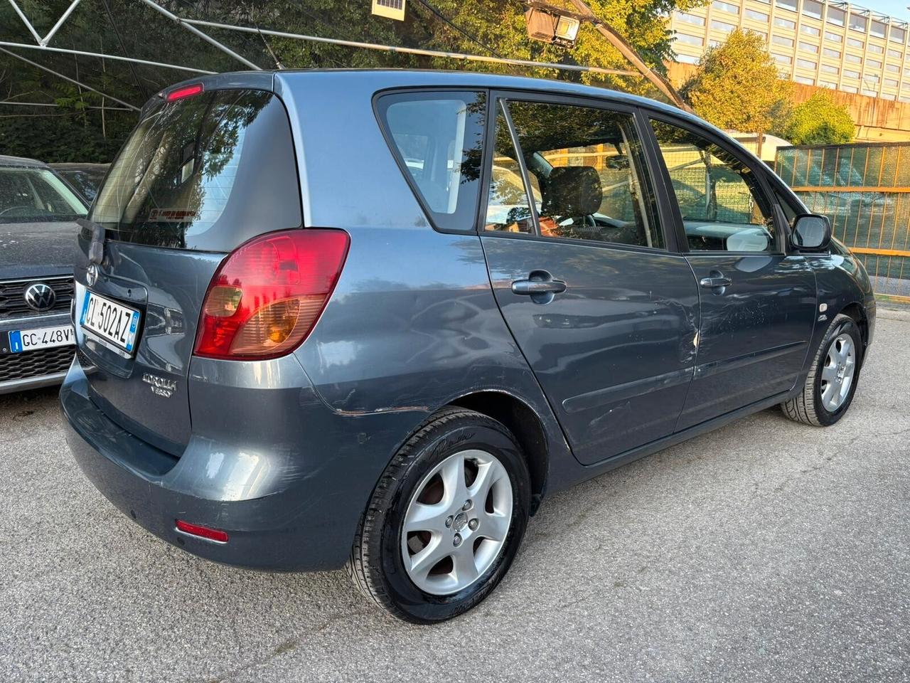 Toyota Corolla Verso 2.0 tdi D-4D OK Neopatentati