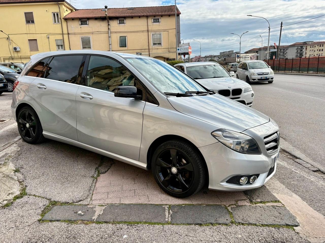 MERCEDES B 180 AUTOMATICA