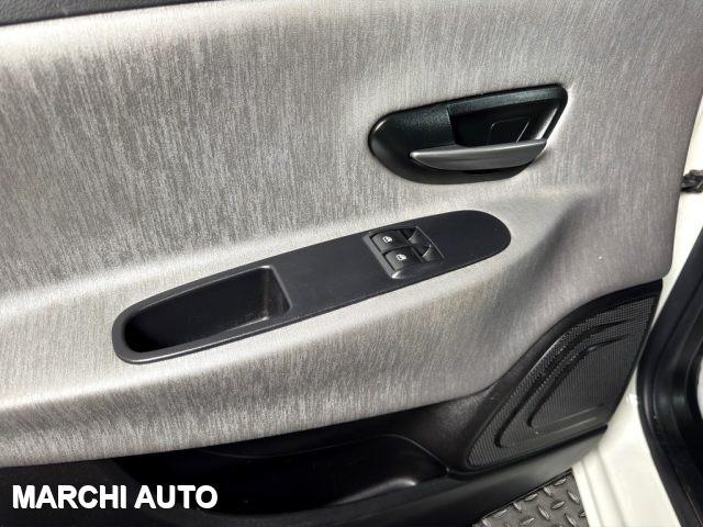 LANCIA Ypsilon 1.2 69 CV 5 porte Silver