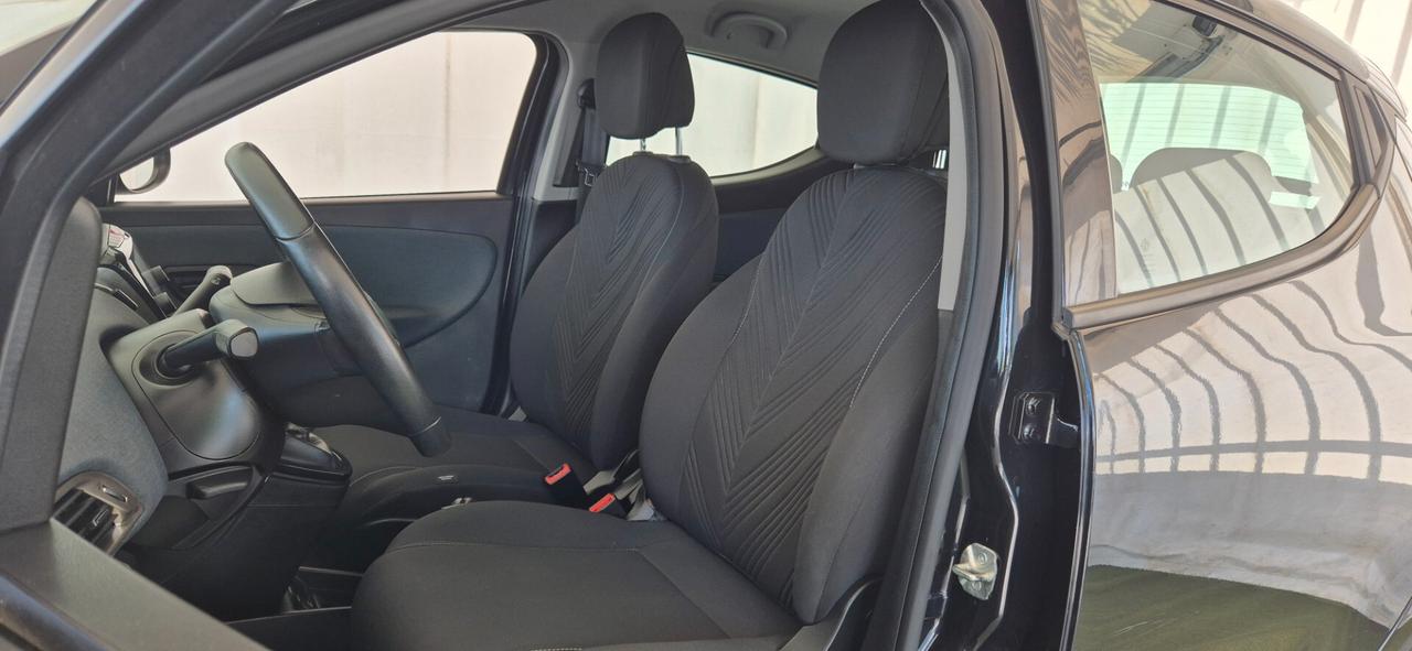 LANCIA Ypsilon 1.0 69CV BENZ/HYBRID 07/2022