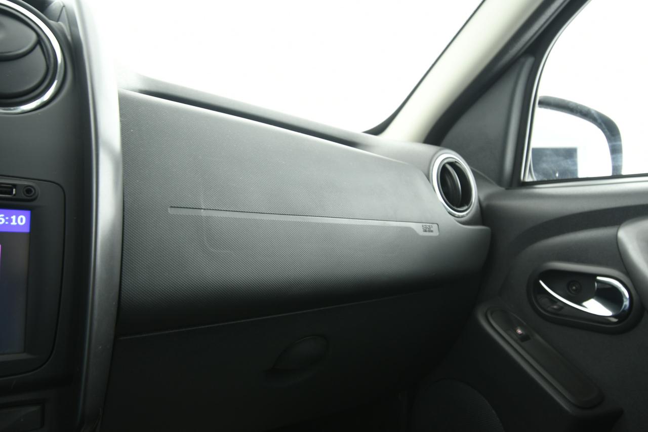 DACIA Duster 1.6 Ambiance 4x2 s&s 115cv my16 NEOPATENTATI+BLUETOOTH