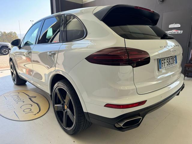 PORSCHE Cayenne 3.0 Diesel Platinum Edition