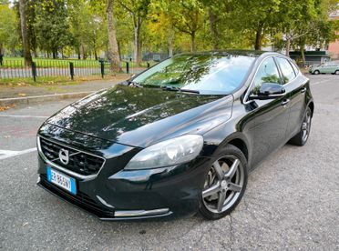 Volvo V40 D3 Geartronic Momentum con Cambio automatico