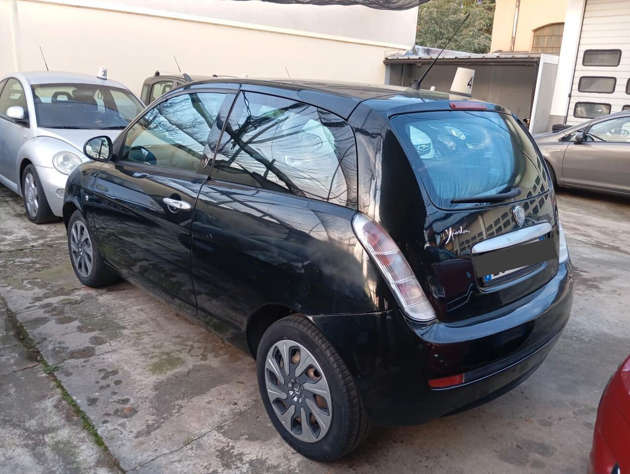 Lancia Ypsilon 1.2 Argento valuto permute