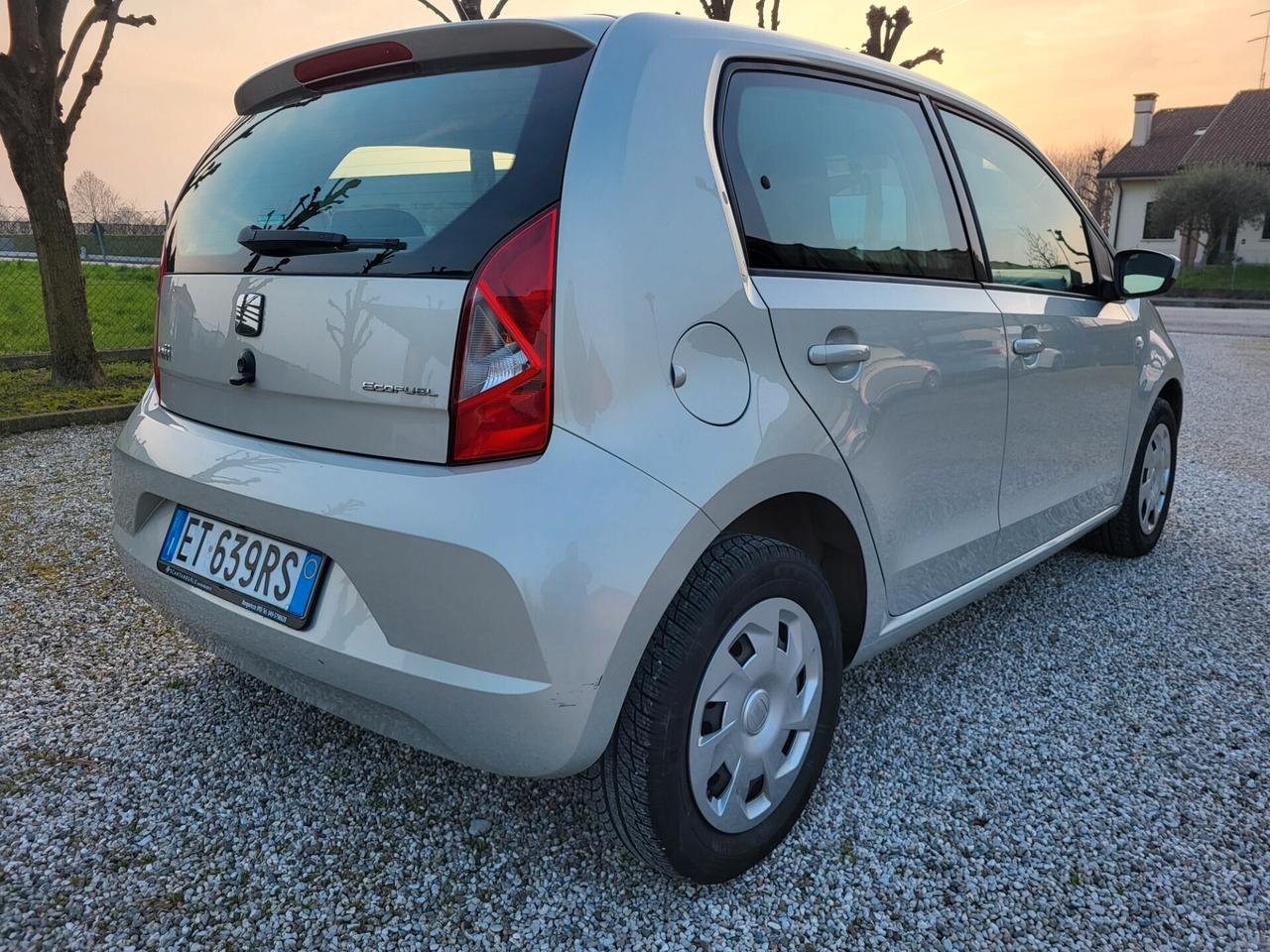 Seat Mii 1.0 68 CV 5 porte Chic Ecofuel