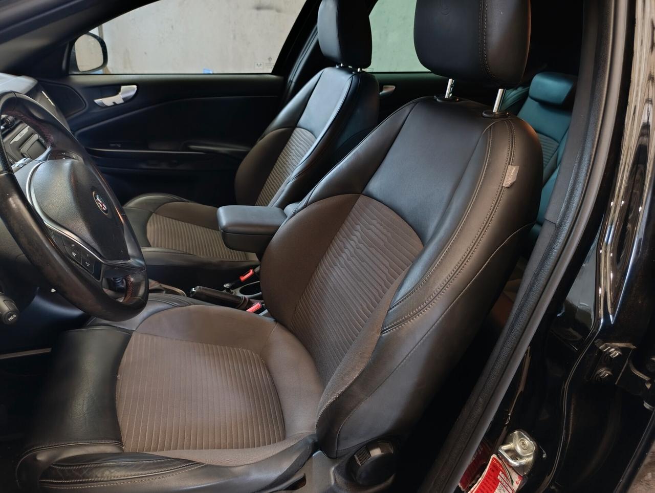 Alfa Romeo Giulietta 1.6 JTDm-2 105 CV Distinctive