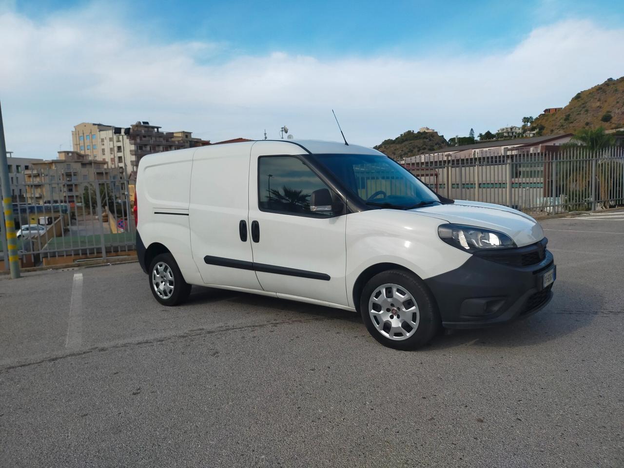 Fiat Doblò Cargo Maxi 1.6 MJT Lounge