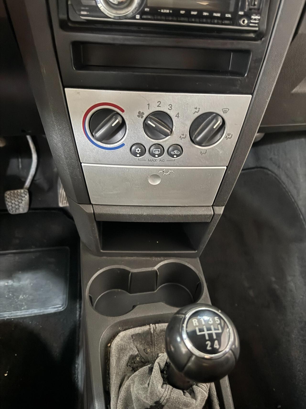 Opel Meriva 1.6 16V 100Ccv. Cosmo OK NEOPATENTATI