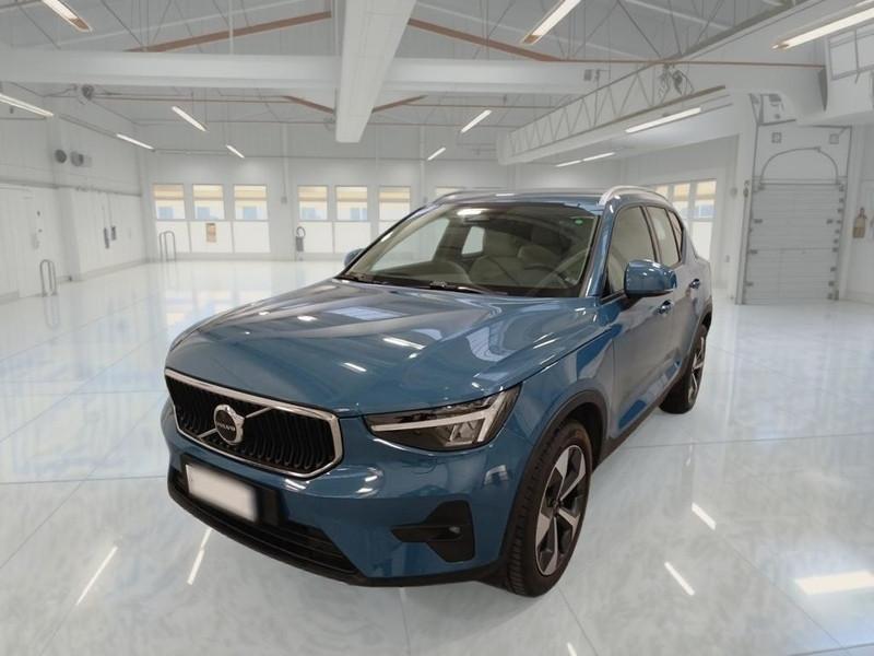 VOLVO XC40 B4 AWD automatico Core