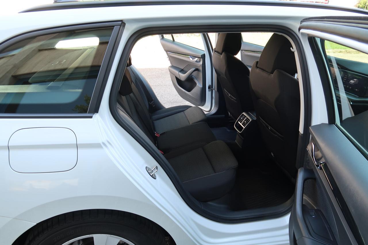 Skoda Octavia 1.5 G-TEC DSG Wagon Style