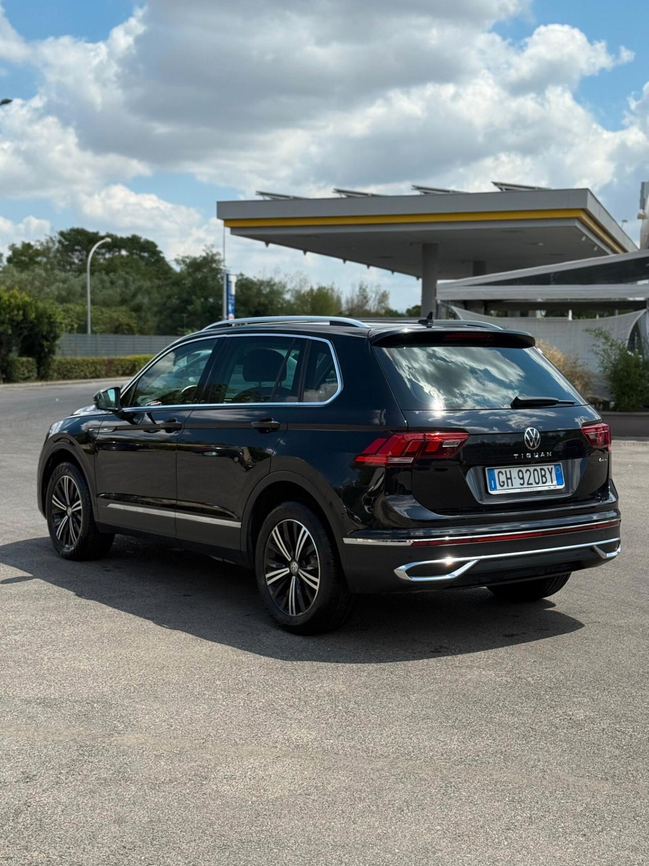 Volkswagen Tiguan 2.0 TDI 150 CV SCR DSG 4MOTION R-Line TRAINO