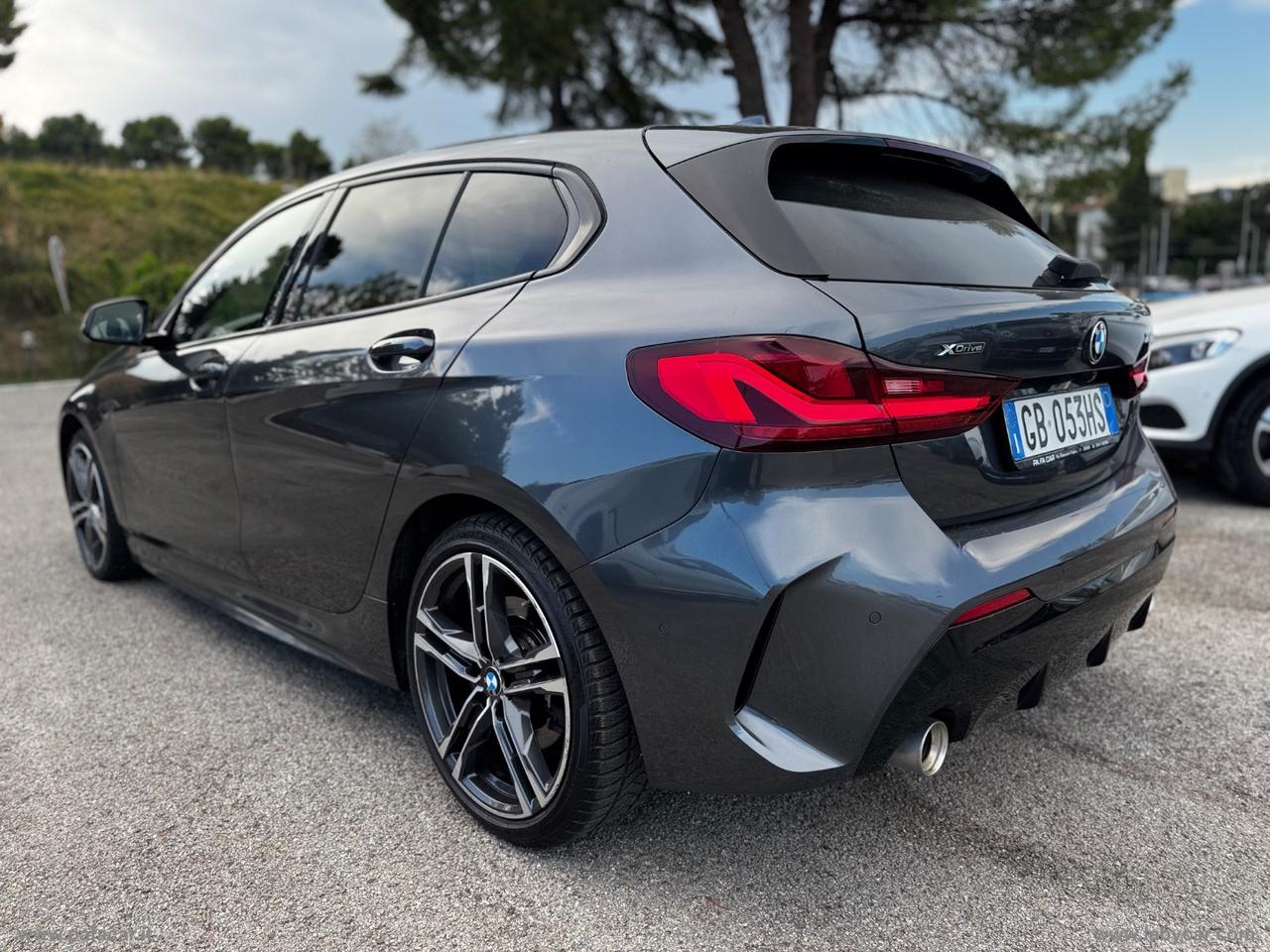 BMW 120d xDrive 5p. Msport