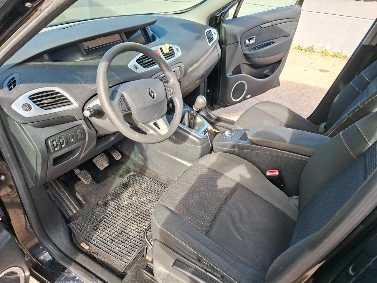 Renault Scenic Scénic X-Mod 1.5 dCi 110CV Luxe
