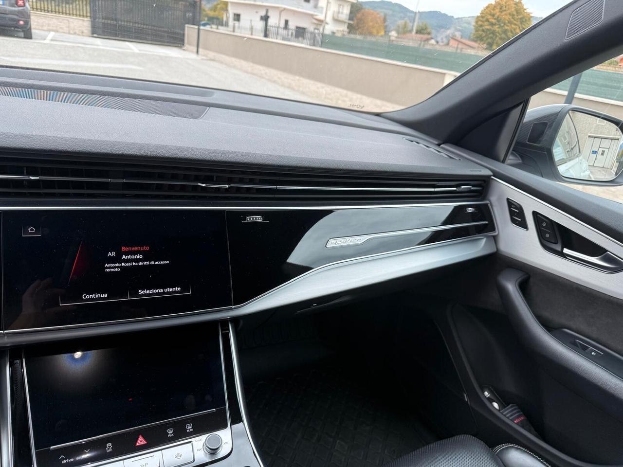 Audi Q8 50TDI 286CV COMPETITION BANG&OLUFSEN 23" CARBONIO