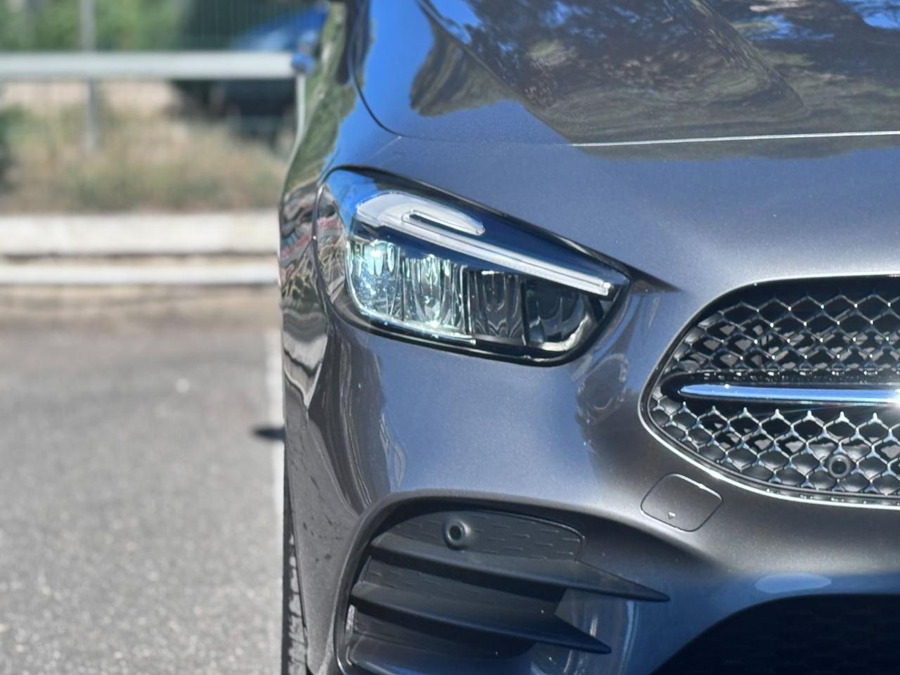 MERCEDES-BENZ B 200 d Automatic AMG Line Premium 150CV Ambient light