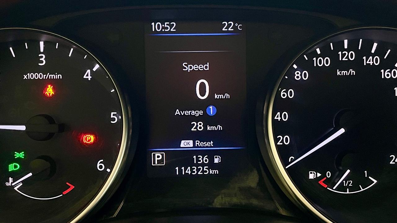 NISSAN QASHQAI 1.5 TEKNA 116CV - PACCHETTO LUCI, CAR PLAY, NEOPATENTATI