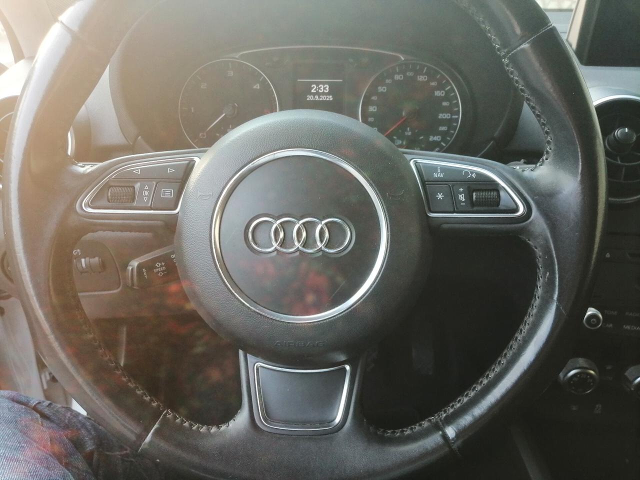 AUDI A1 1.6 TDI 90CV AMBITION 2013 BI-XENON