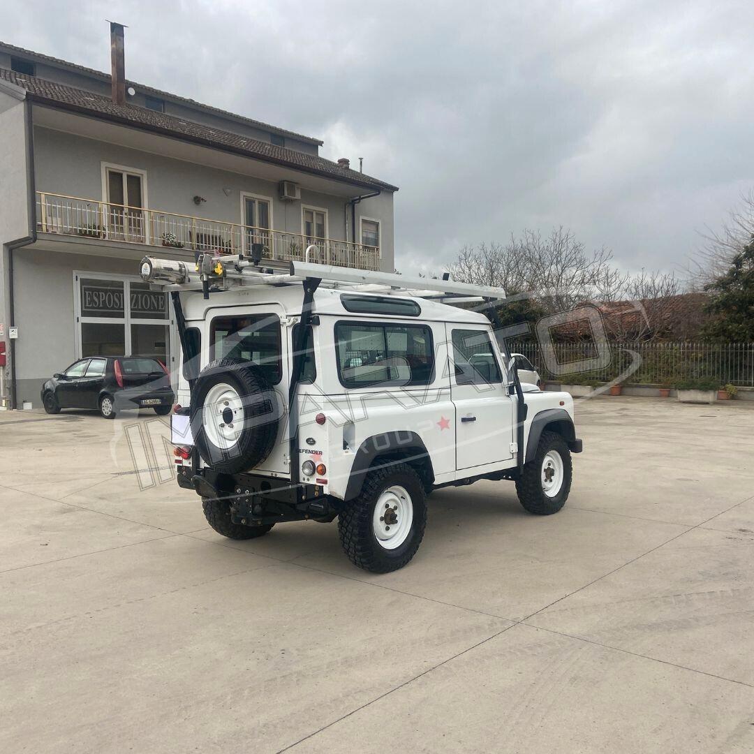 Land Rover Defender 90 2.2 TD4 Station Wagon SE N1