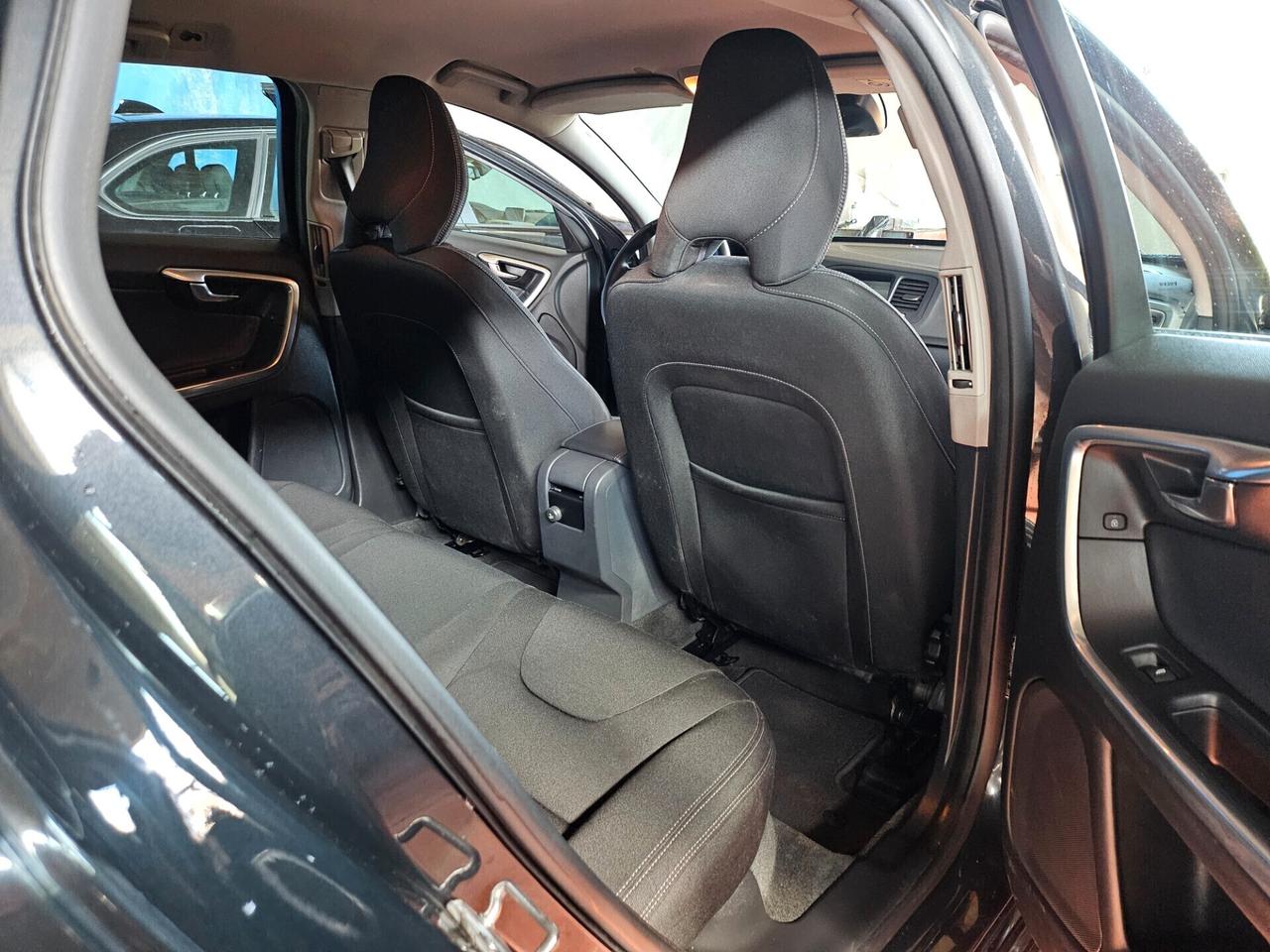 Volvo V60 D2 1.6 Kinetic