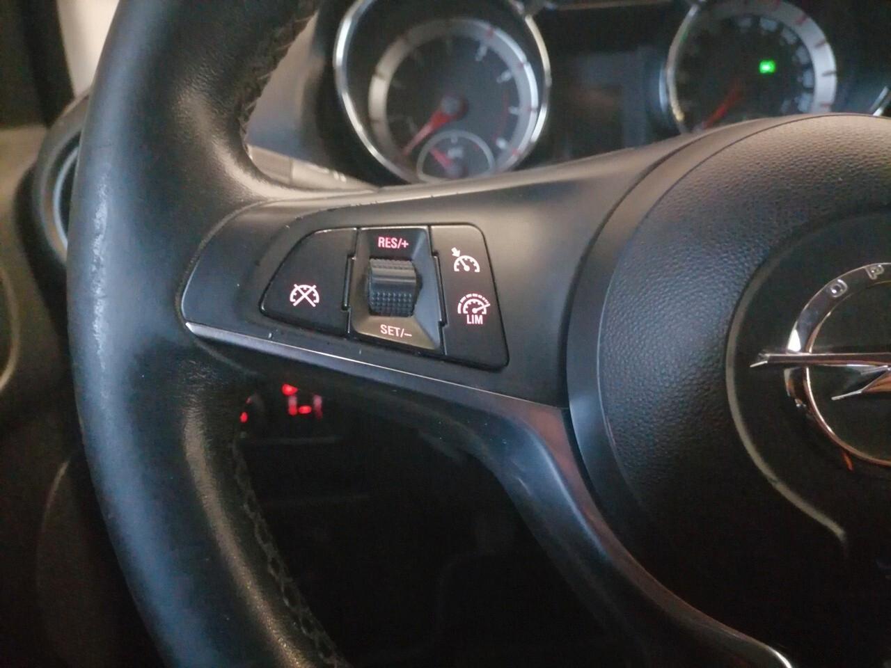 Opel Adam Rocks 1.2 70 CV Start&Stop