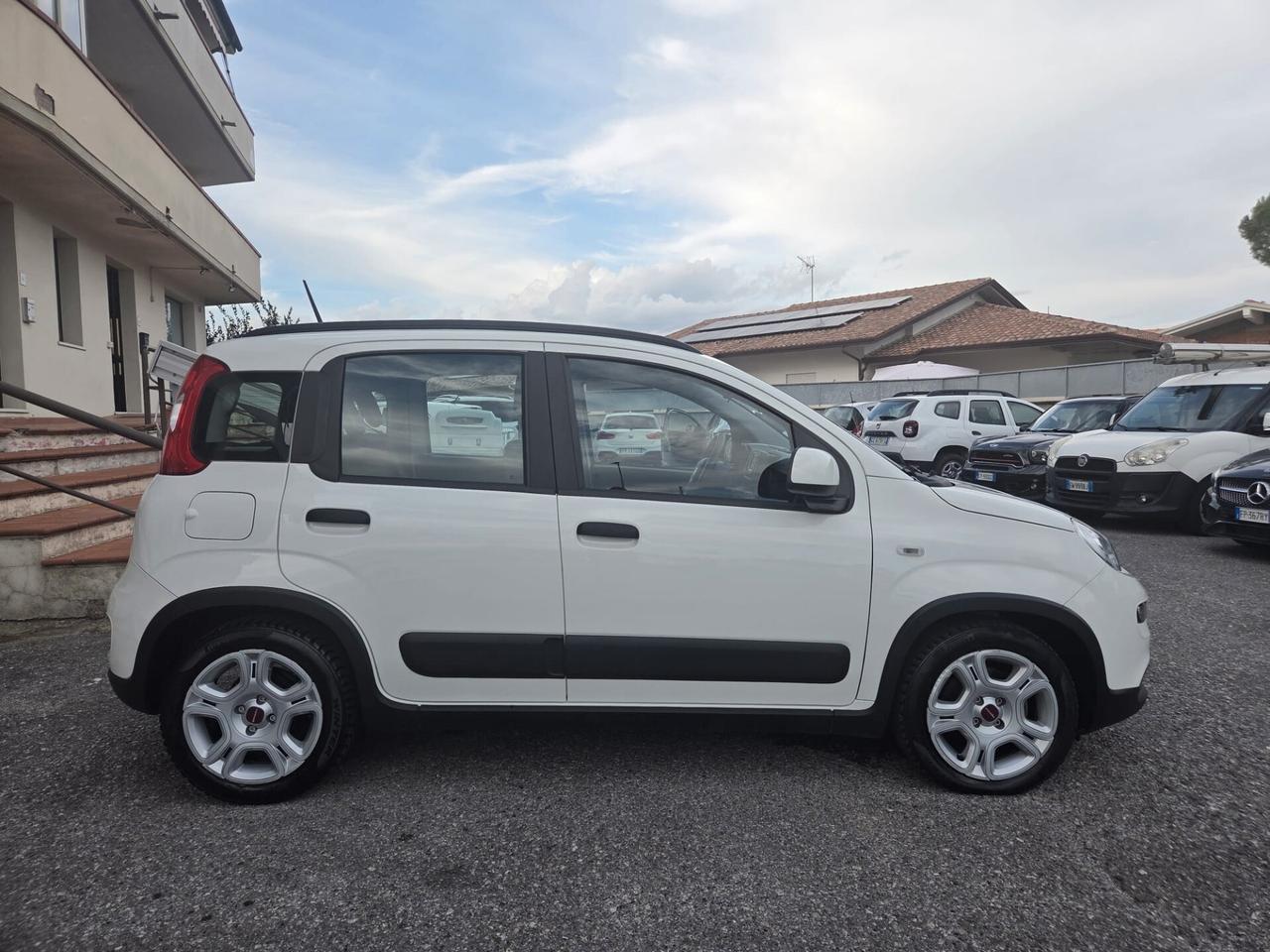Fiat Panda 1.0 FireFly S&S Hybrid Red