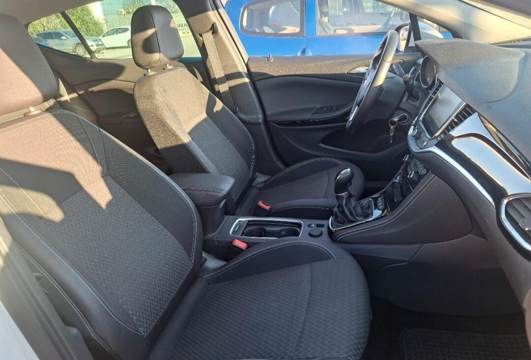 Opel Astra 1.6 Turbo SHT 200CV Start&Stop 5 porte Innovation