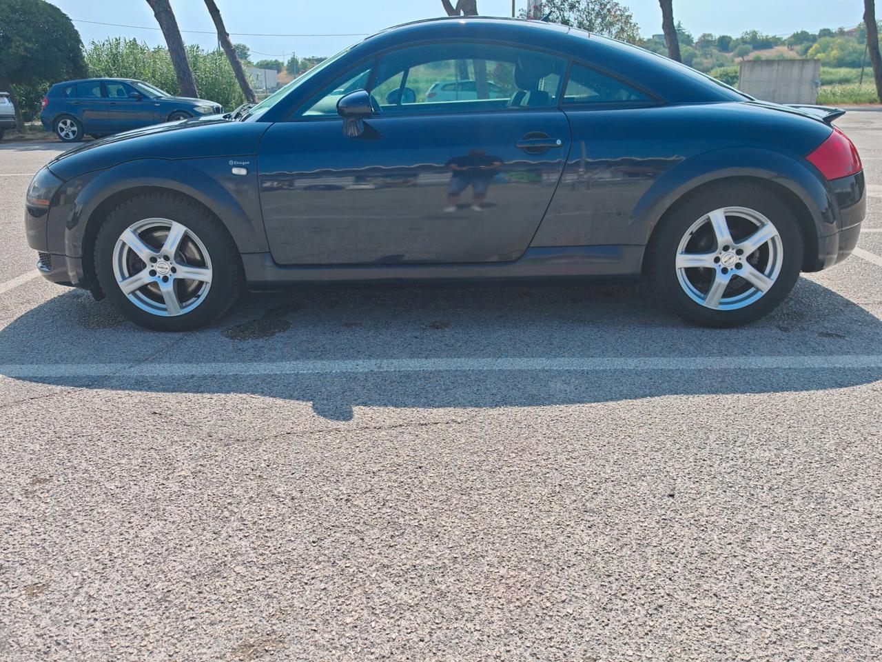 Audi TT 1.8 20V 180CV CUPÈ .