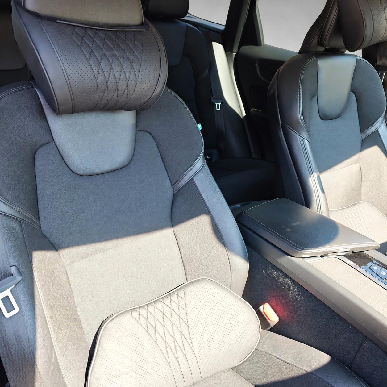 VOLVO XC60 2.0 B4 AWD 197 CV Geartronic Momentum