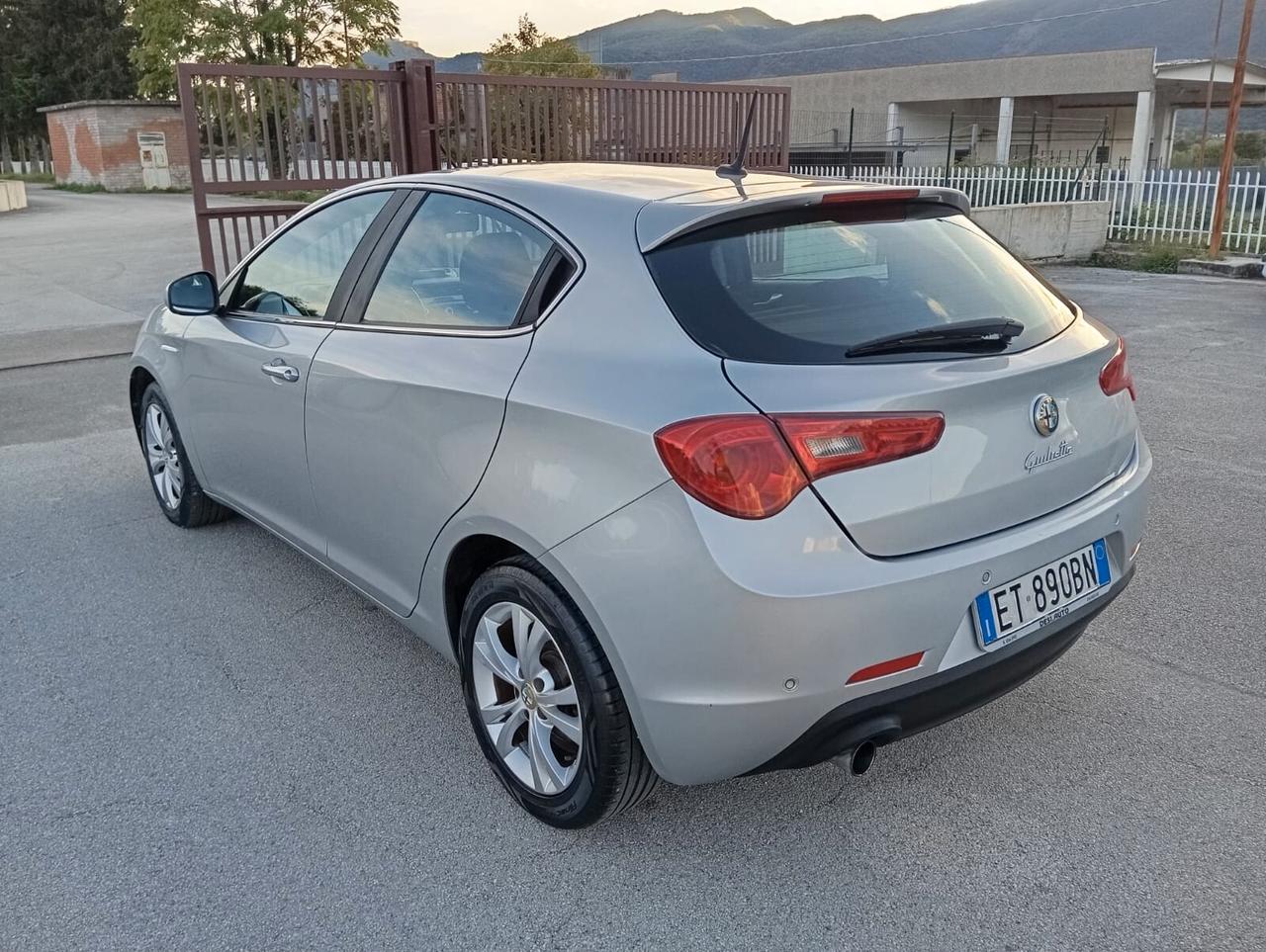 Giulietta 105 CV "MANIACALE" UNIPRO