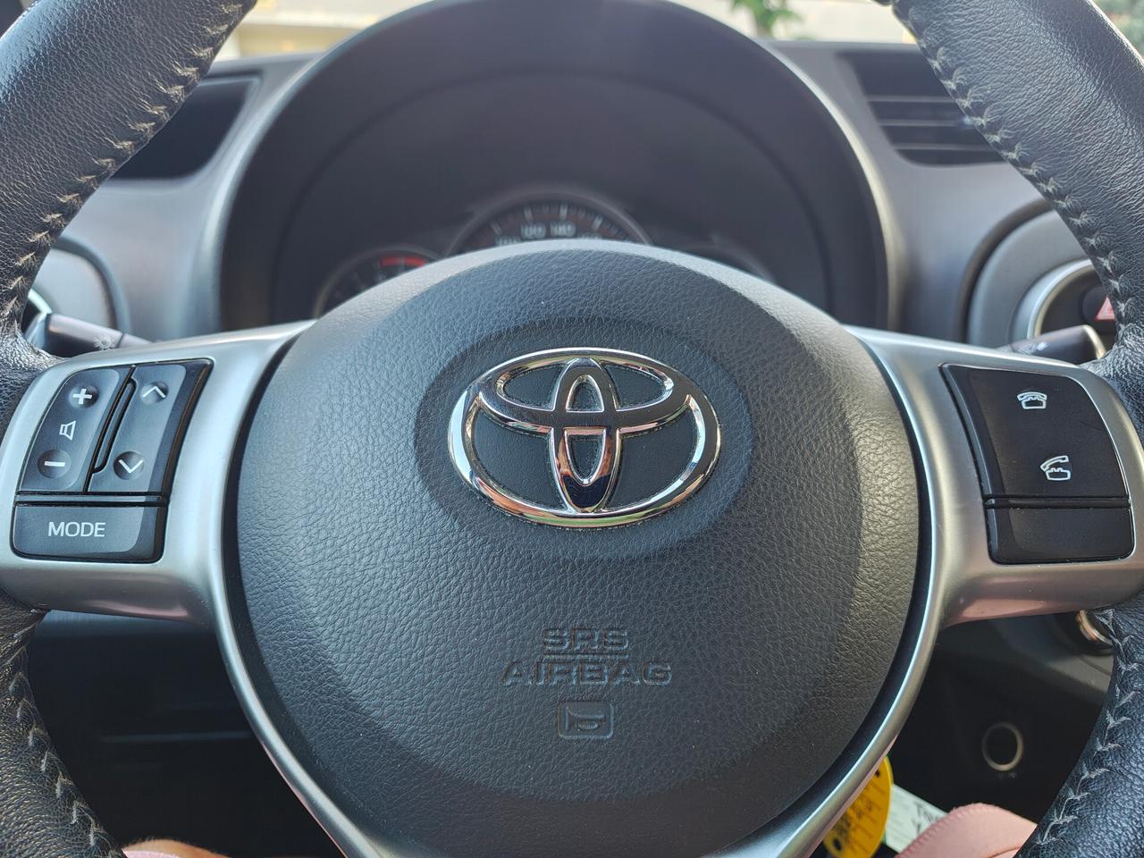 Toyota Yaris 1.0 5 porte Lounge