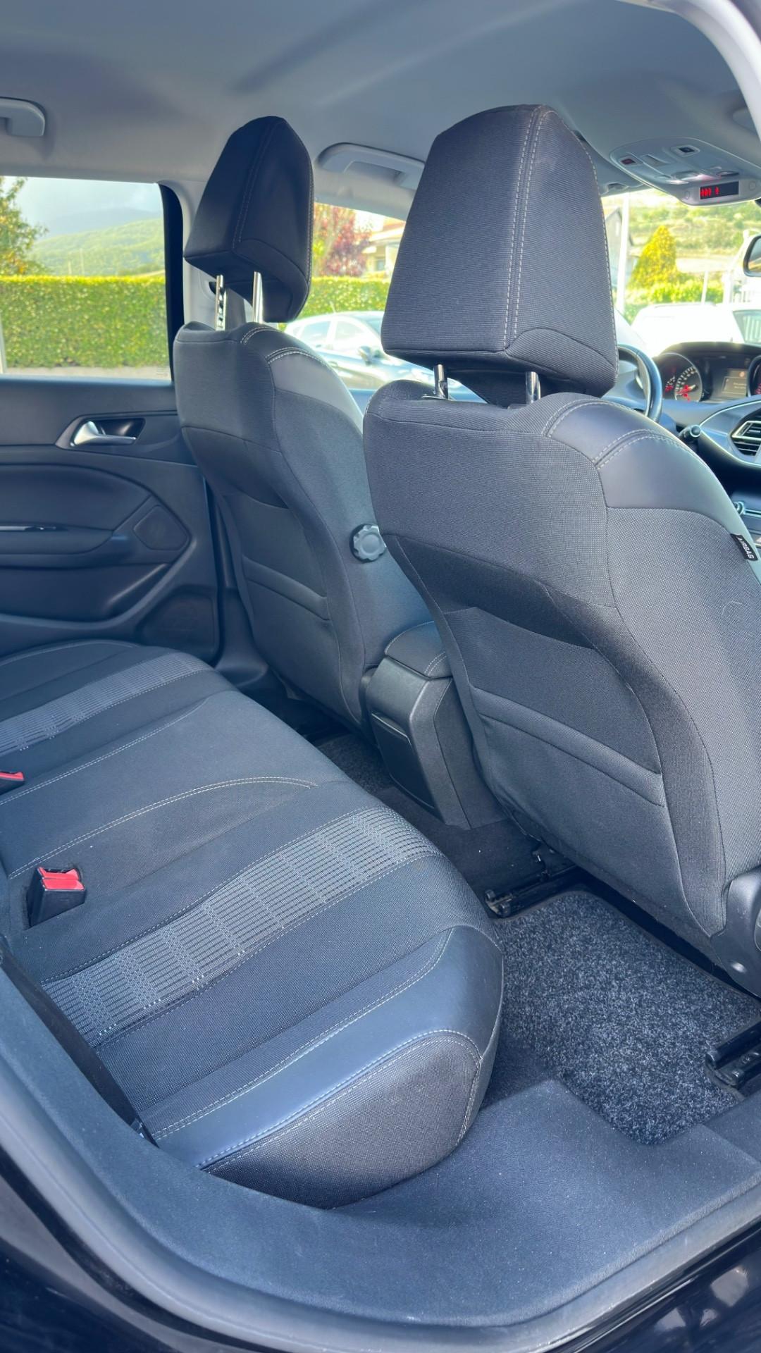 Peugeot 308 BlueHDi 130 S&S Allure