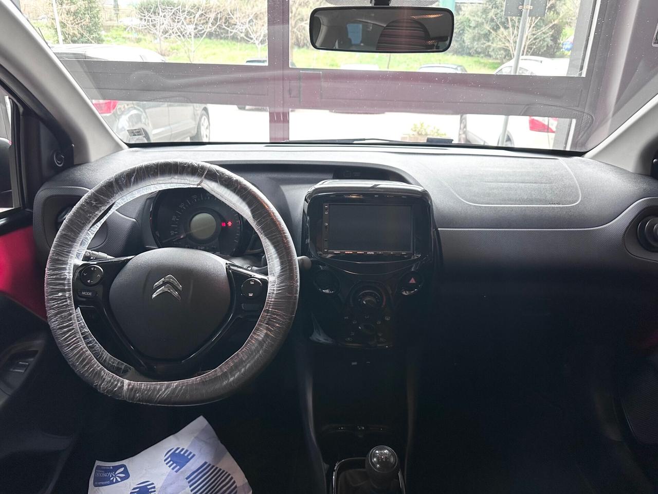 Citroen C1 VTi 72 S&S 5 porte Shine